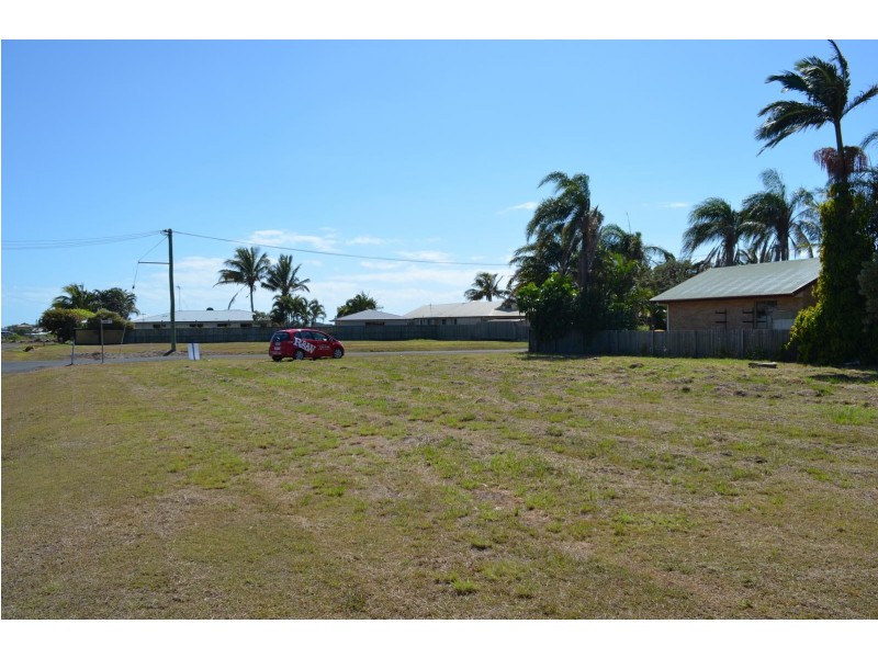 2 Palm Street, Innes Park QLD 4670