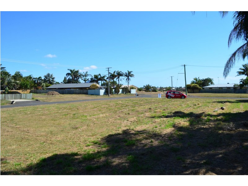 2 Palm Street, Innes Park QLD 4670