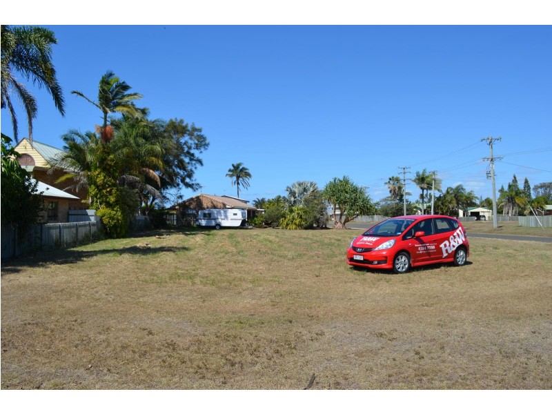 2 Palm Street, Innes Park QLD 4670