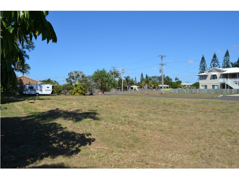 2 Palm Street, Innes Park QLD 4670