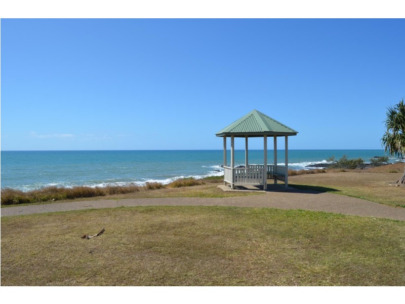 2 Palm Street, Innes Park QLD 4670