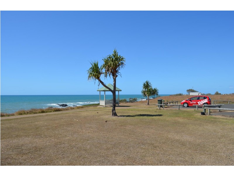 2 Palm Street, Innes Park QLD 4670