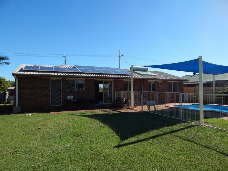 15 Hughes Road, Bargara QLD 4670