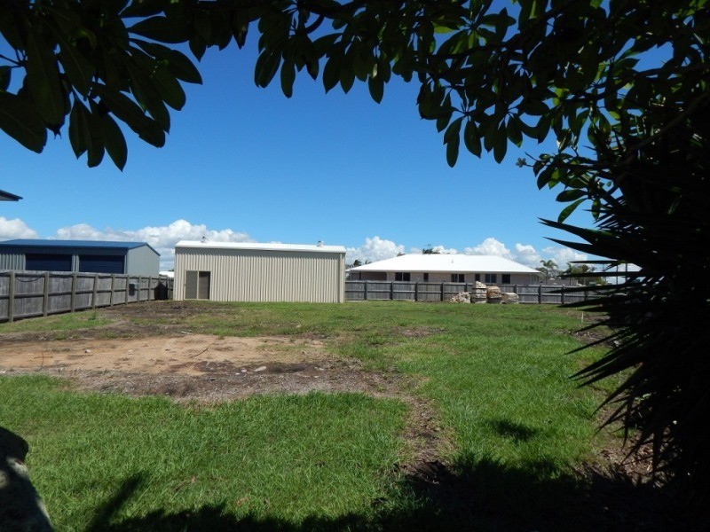 1 Esplanade, Innes Park QLD 4670