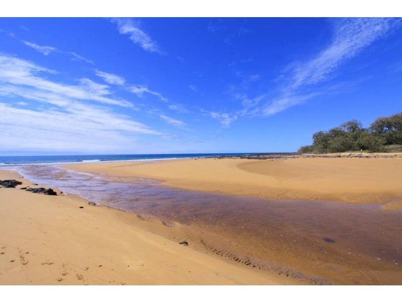 1 Esplanade, Innes Park QLD 4670