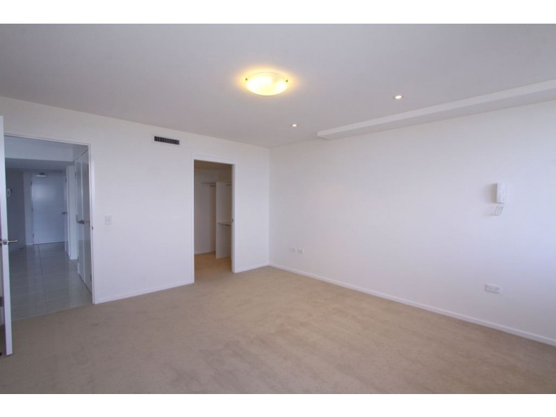 Unit 202, Silverpoint, 47 Esplanade, Bargara QLD 4670