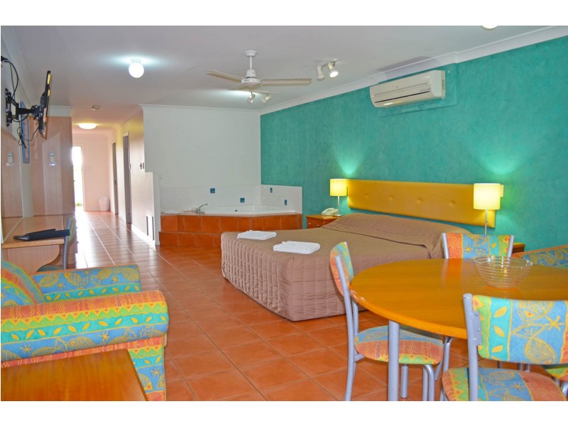 Unit 23 Pebble Beach Drive, Coral Cove QLD 4670