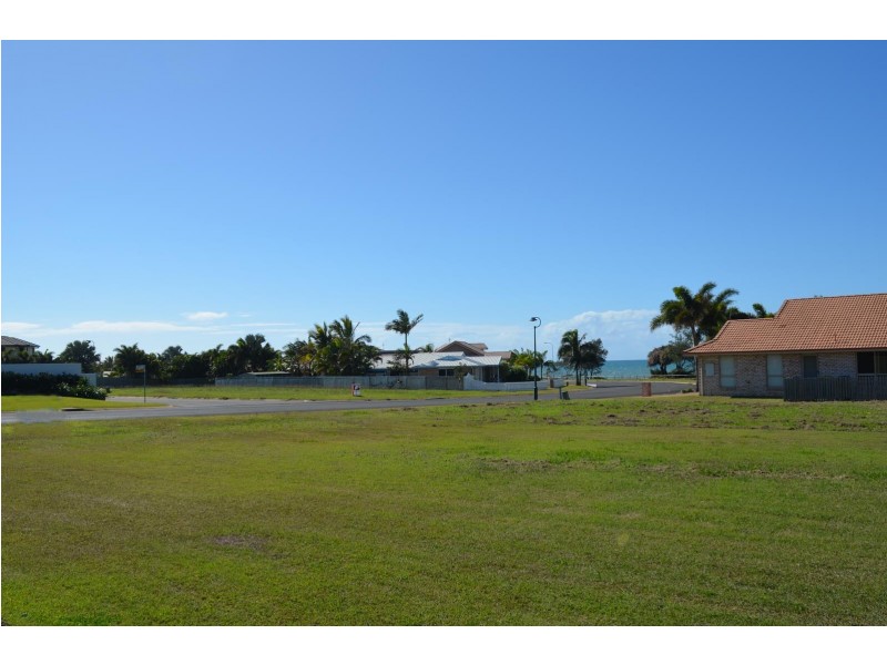 162 Barolin Esplanade, Coral Cove QLD 4670