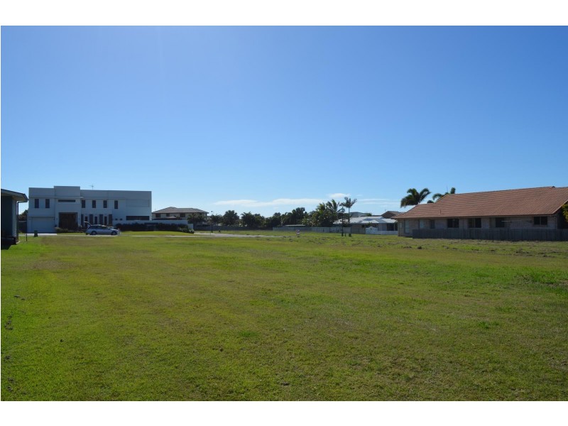 162 Barolin Esplanade, Coral Cove QLD 4670