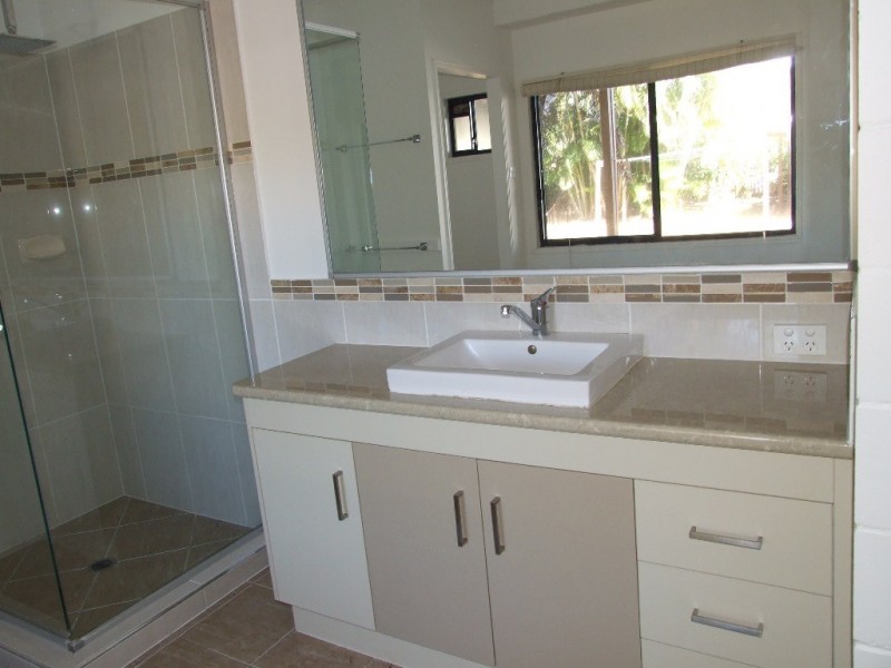 33 Dante Street, Burnett Heads QLD 4670