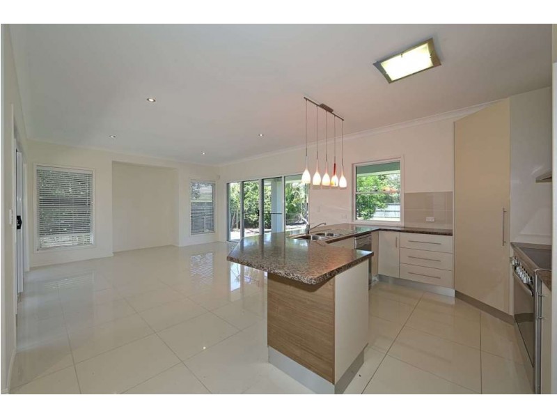 16 Masthead Drive, Bargara QLD 4670