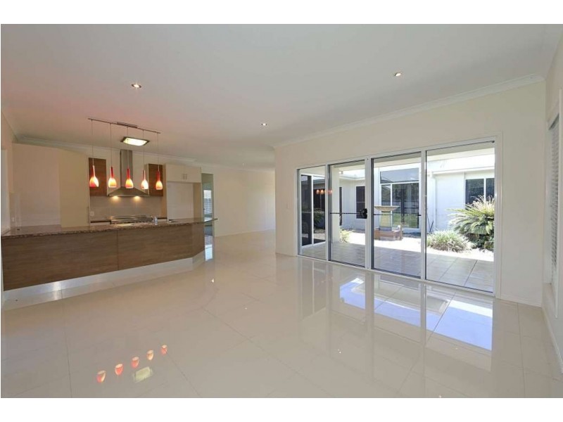 16 Masthead Drive, Bargara QLD 4670
