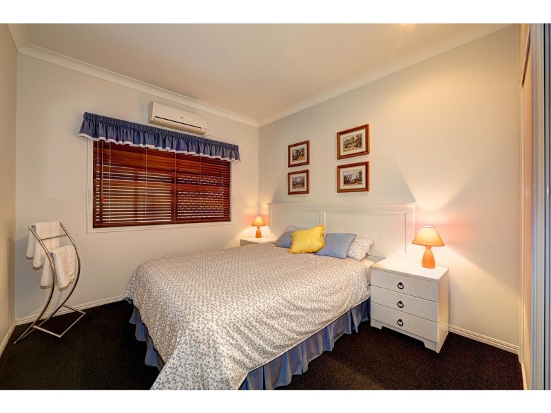 31 Coral Cove Drive, Coral Cove QLD 4670