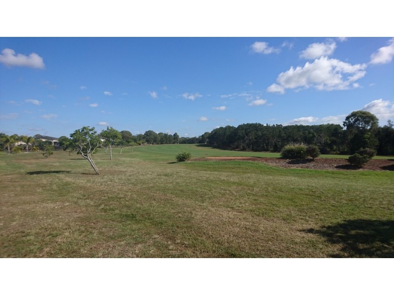 42 Bisdee Street, Coral Cove QLD 4670