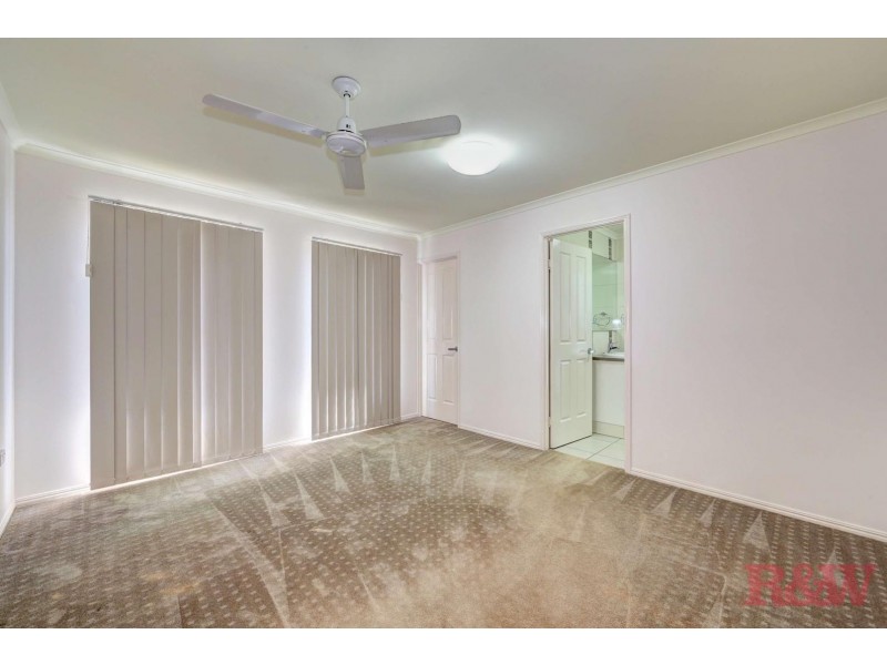7 Toppers Drive, Coral Cove QLD 4670