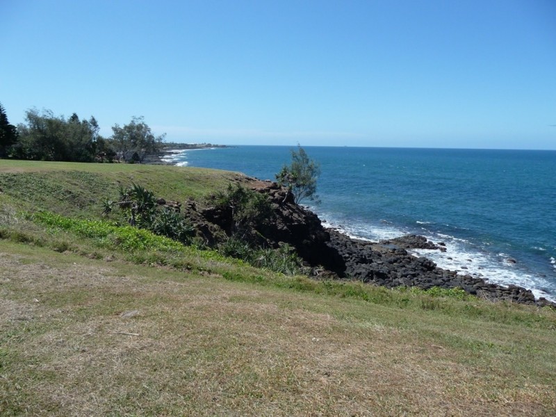 7 Toppers Drive, Coral Cove QLD 4670