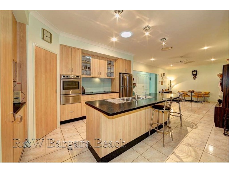 House 5, 5 Robert John Circuit, Coral Cove QLD 4670