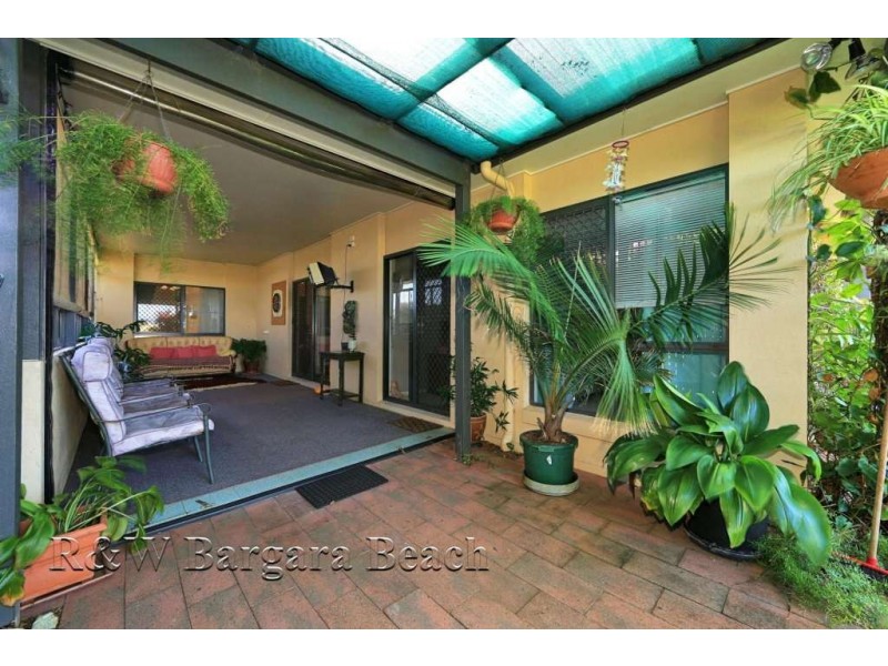 House 5, 5 Robert John Circuit, Coral Cove QLD 4670