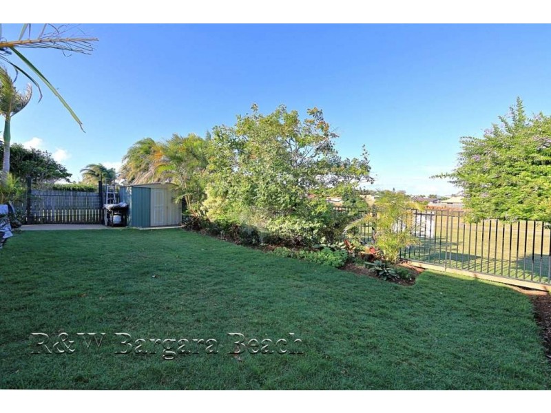 House 5, 5 Robert John Circuit, Coral Cove QLD 4670
