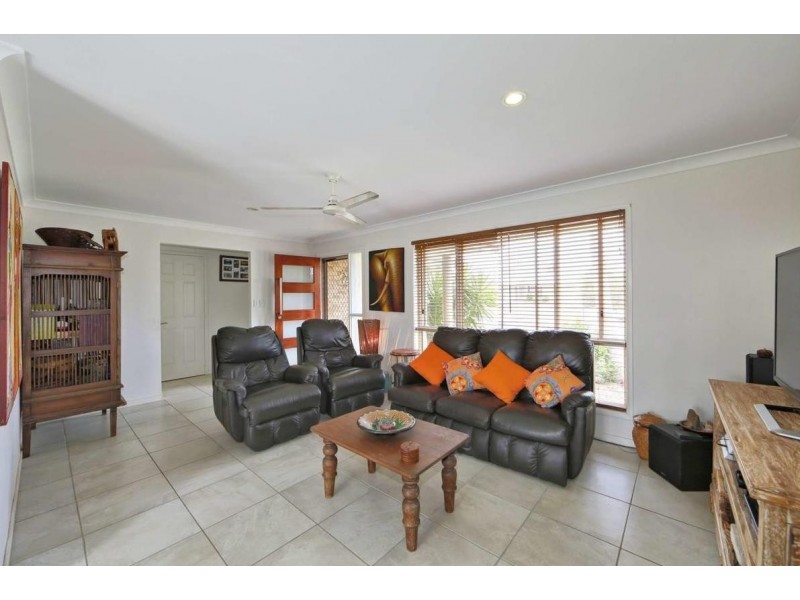 9 Plymouth Street, Bargara QLD 4670