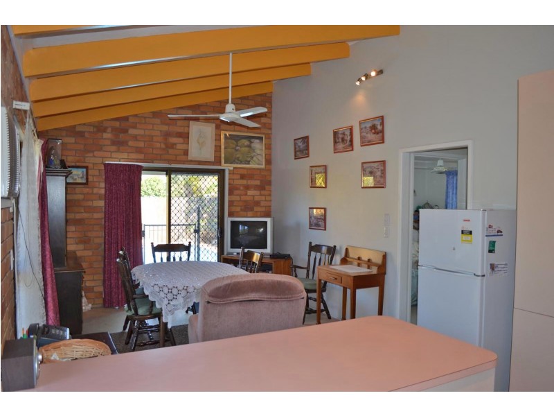 43 Gahans Road, Kalkie QLD 4670