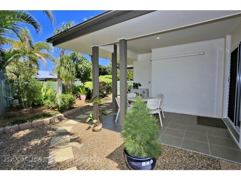 9 Andrew Close, Bargara QLD 4670