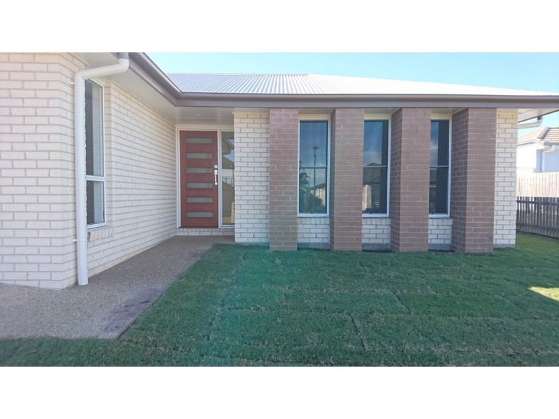 12 Belmonte Drive, Coral Cove QLD 4670
