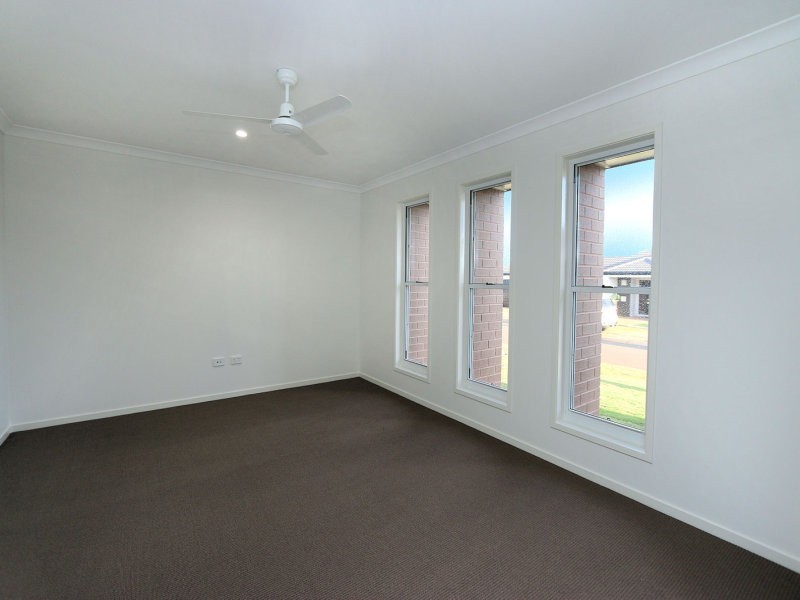 12 Belmonte Drive, Coral Cove QLD 4670
