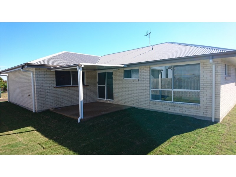 12 Belmonte Drive, Coral Cove QLD 4670