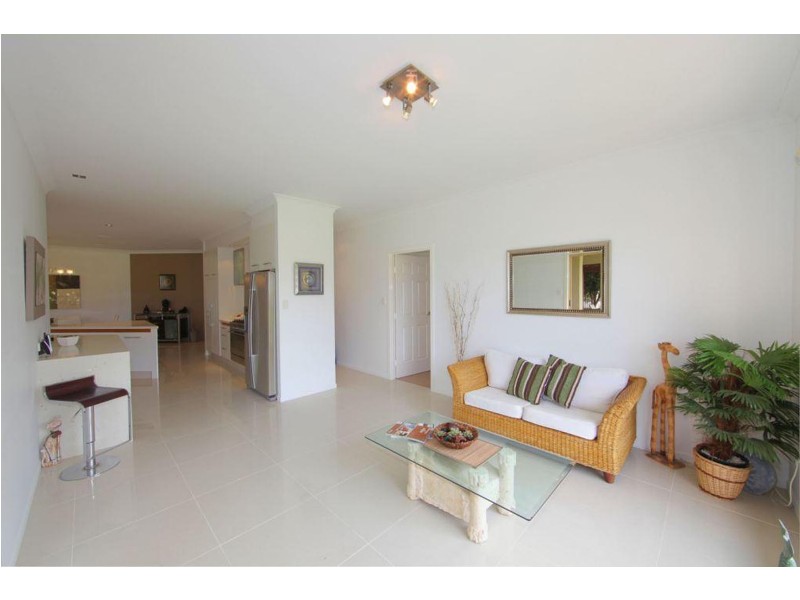 102 Davidson Street, Bargara QLD 4670