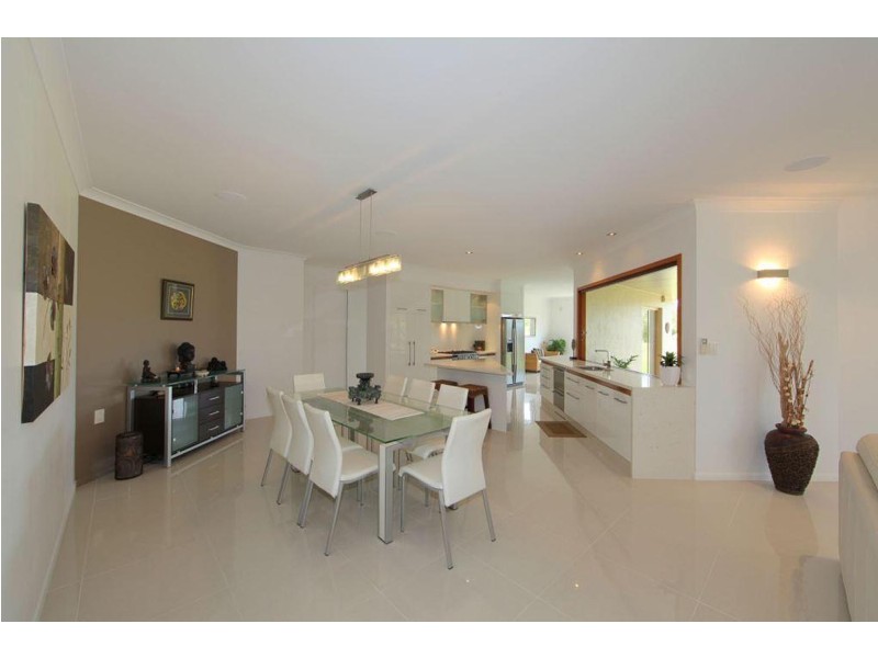 102 Davidson Street, Bargara QLD 4670