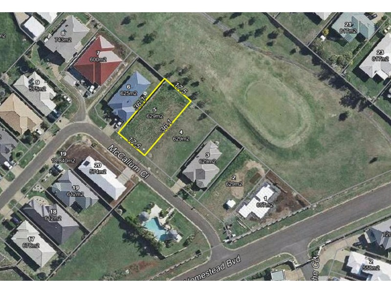 5 McCallum Close, Coral Cove QLD 4670