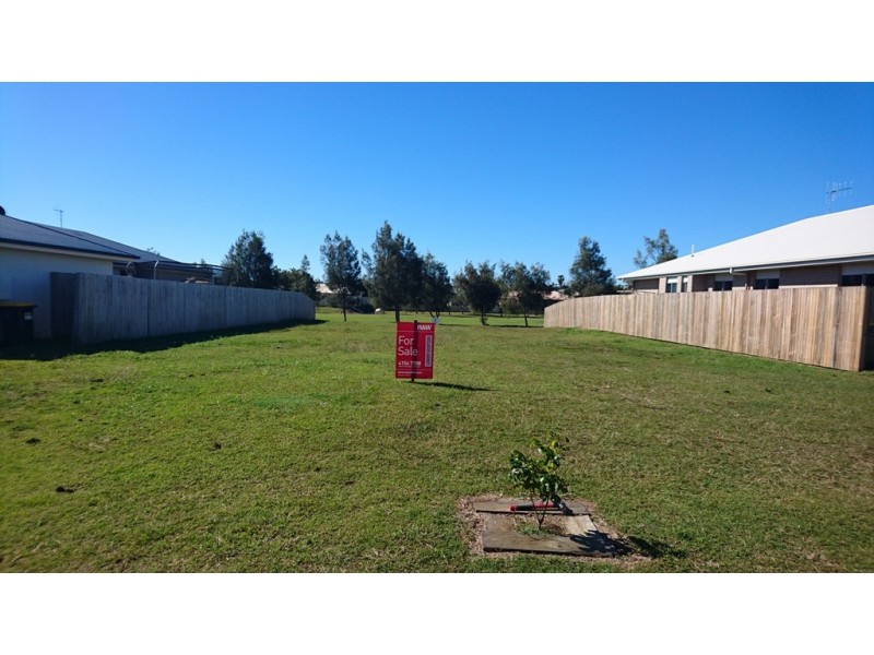 5 McCallum Close, Coral Cove QLD 4670