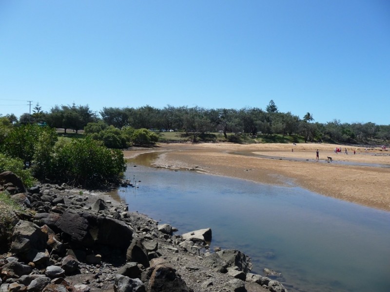 5 McCallum Close, Coral Cove QLD 4670