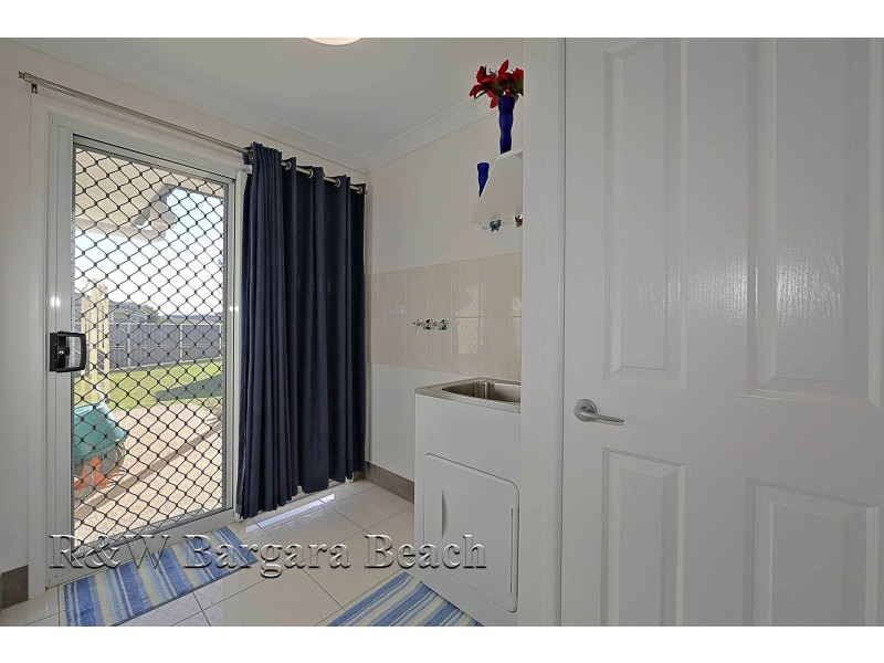 5 Spyglass Hill Court, Coral Cove QLD 4670