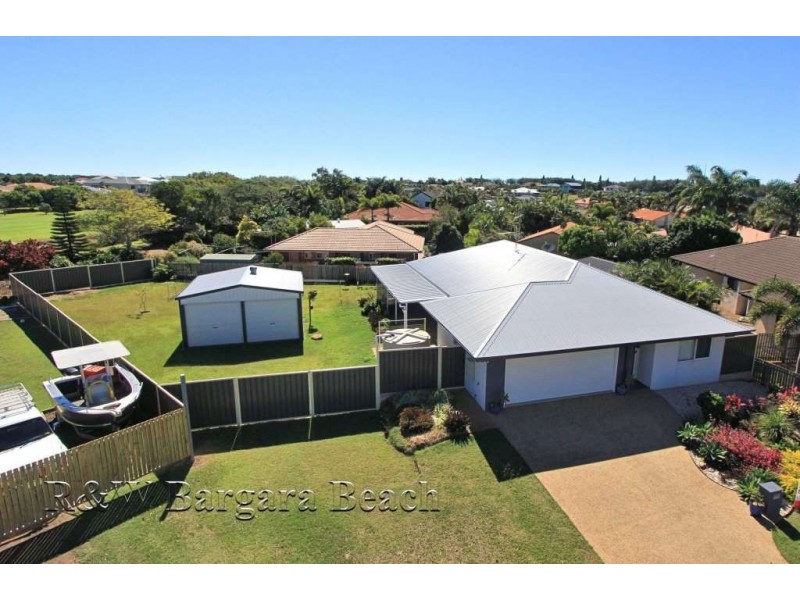 5 Spyglass Hill Court, Coral Cove QLD 4670