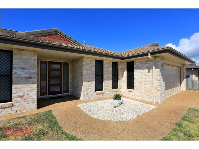 7 Toppers Drive, Coral Cove QLD 4670