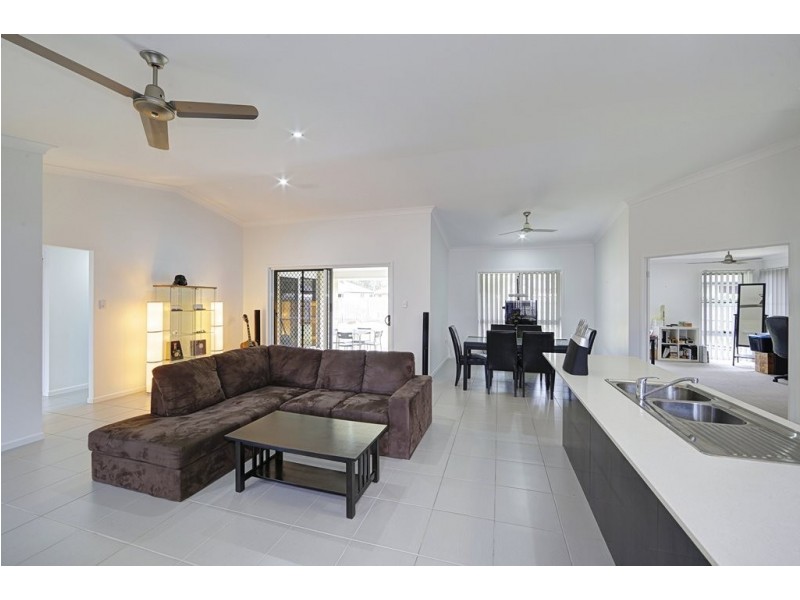 3 Emma Lee Court, Bargara QLD 4670