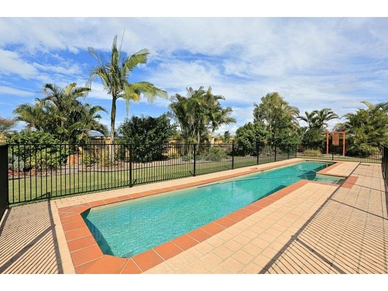 22 Neptune Street, Burnett Heads QLD 4670