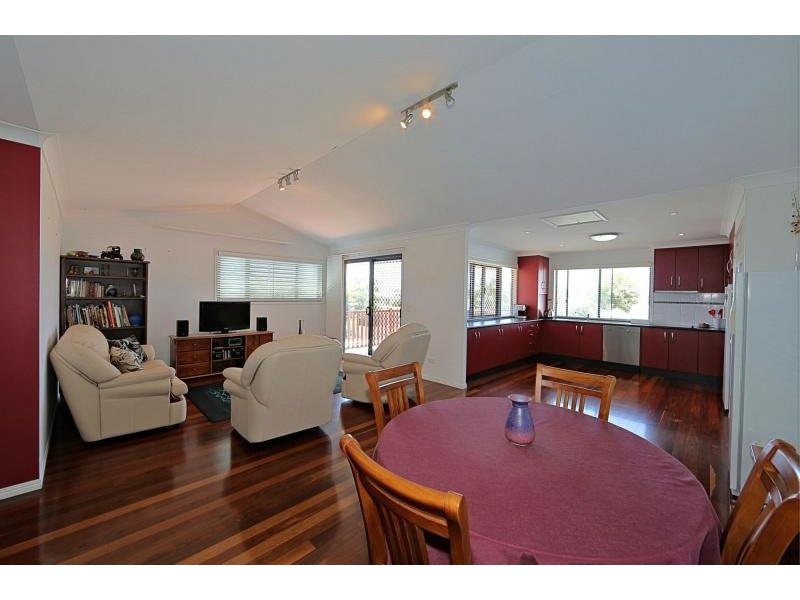 22 Neptune Street, Burnett Heads QLD 4670