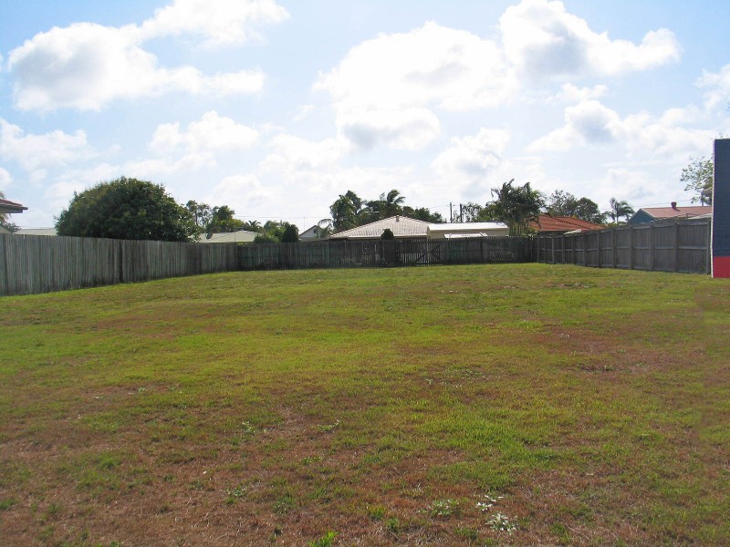 8 Isaac Street, Bargara QLD 4670
