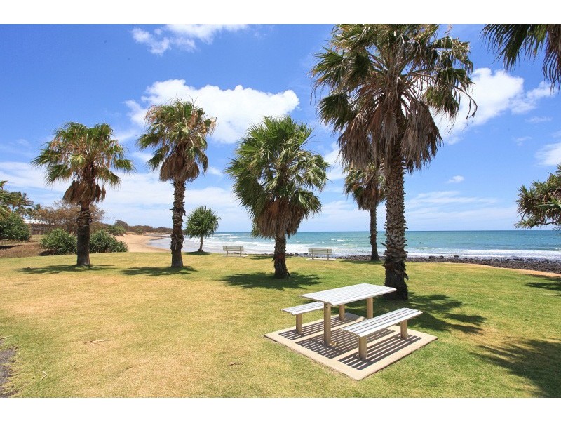 8 Isaac Street, Bargara QLD 4670
