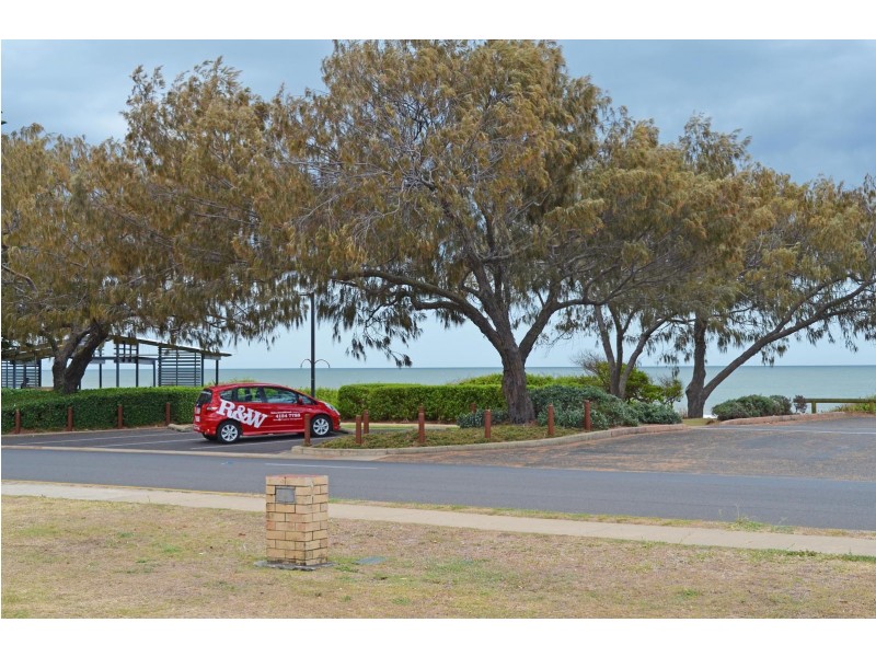39 Esplanade, Bargara QLD 4670