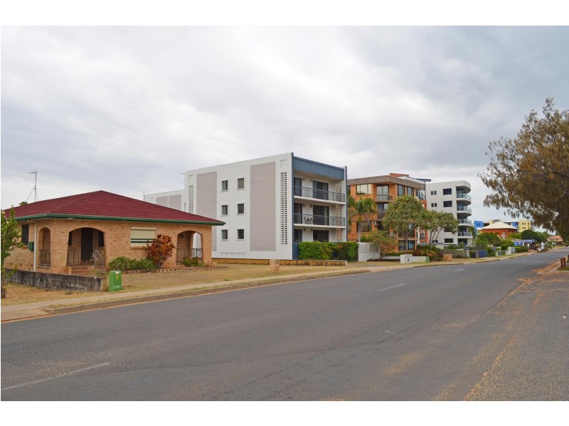 39 Esplanade, Bargara QLD 4670