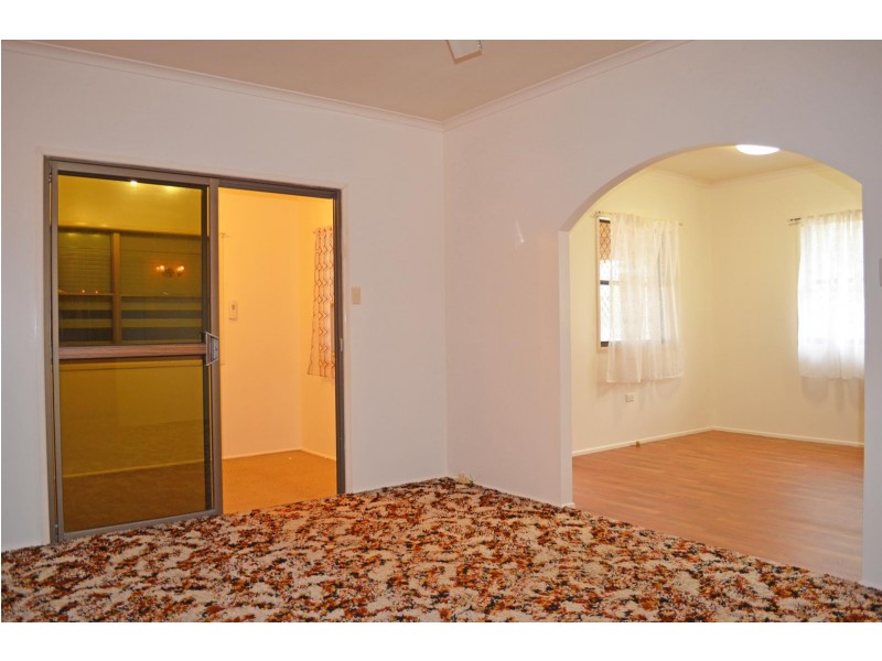 39 Esplanade, Bargara QLD 4670