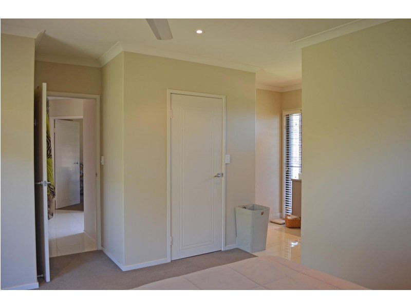 10 Amronel Close, Innes Park QLD 4670