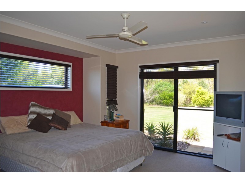10 Amronel Close, Innes Park QLD 4670