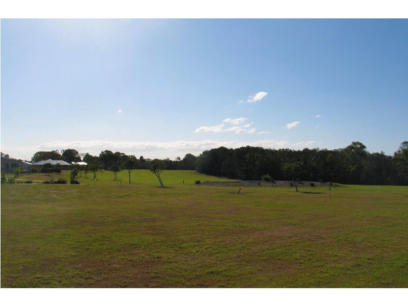 40 Bisdee Street, Coral Cove QLD 4670