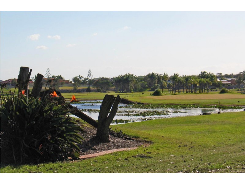 40 Bisdee Street, Coral Cove QLD 4670