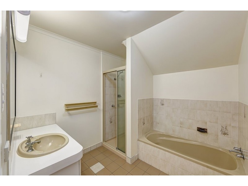 1/155 Woongarra Scenic Drive, Bargara QLD 4670